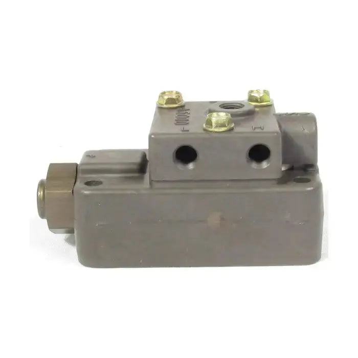 Slave Valve / Fuller Transmission - Transmission